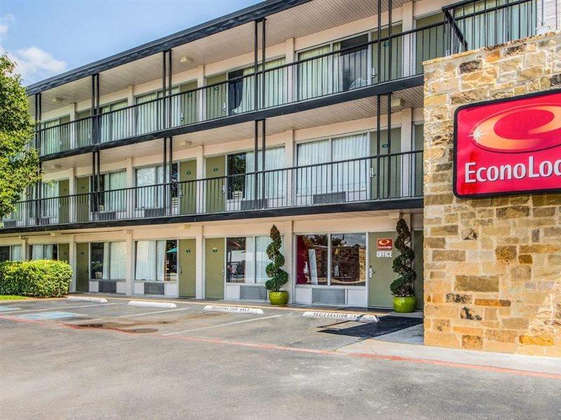 Econo Lodge Airport I-35 North Farmers Branch Εξωτερικό φωτογραφία