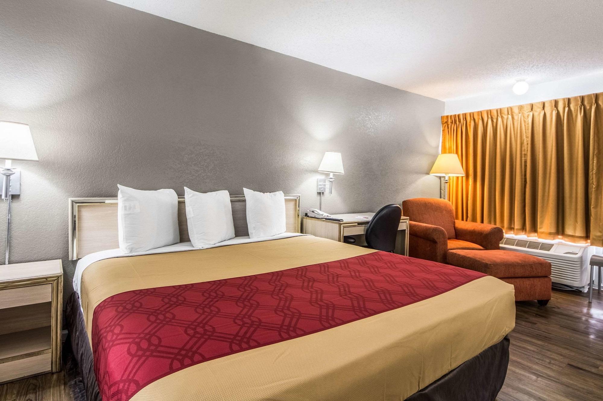 Econo Lodge Airport I-35 North Farmers Branch Εξωτερικό φωτογραφία