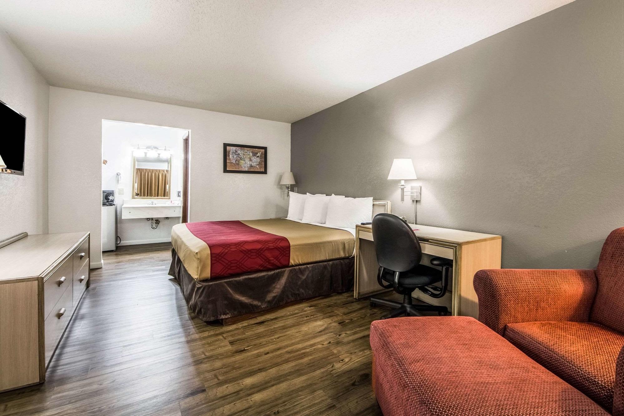 Econo Lodge Airport I-35 North Farmers Branch Εξωτερικό φωτογραφία