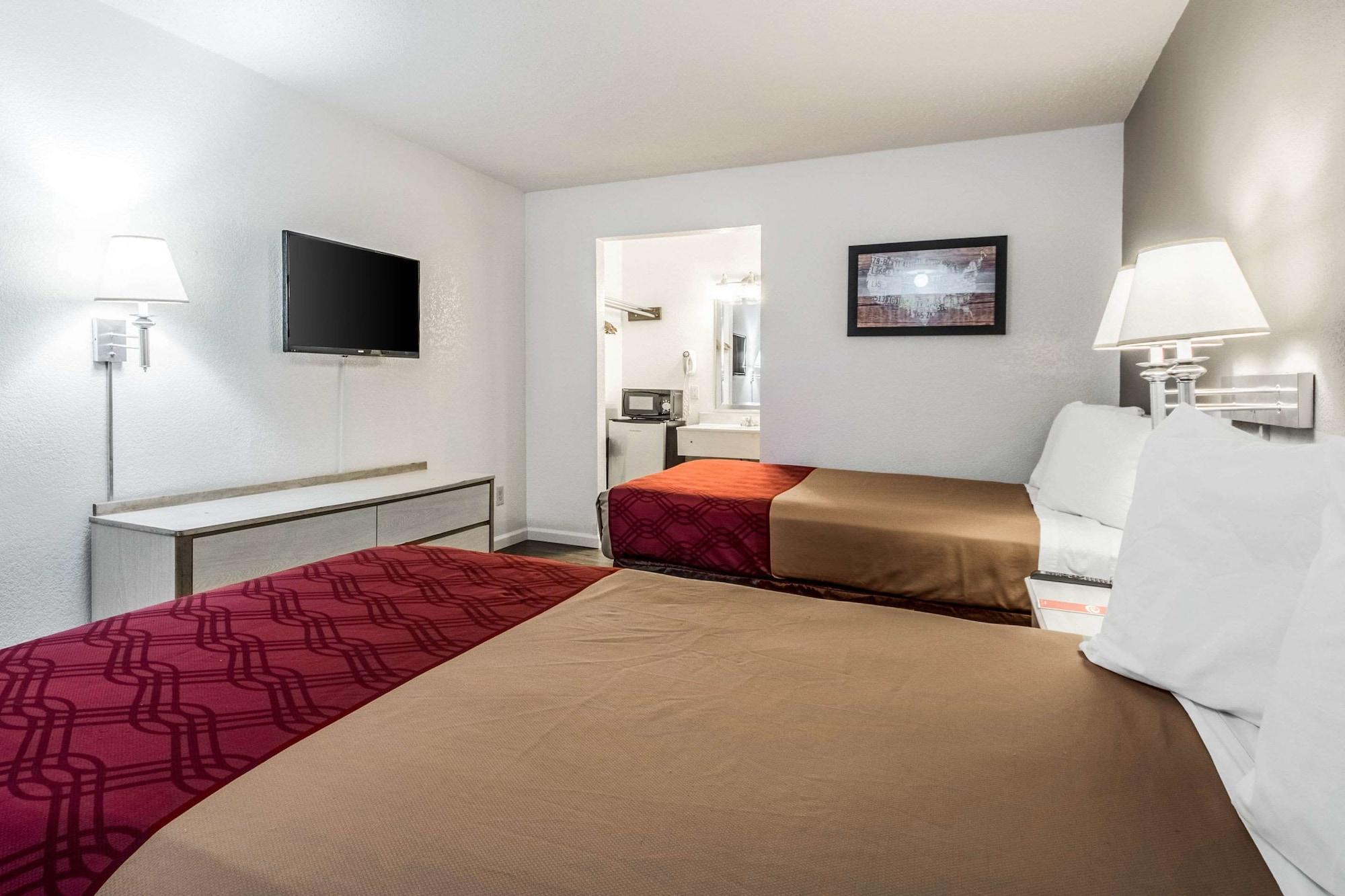 Econo Lodge Airport I-35 North Farmers Branch Εξωτερικό φωτογραφία