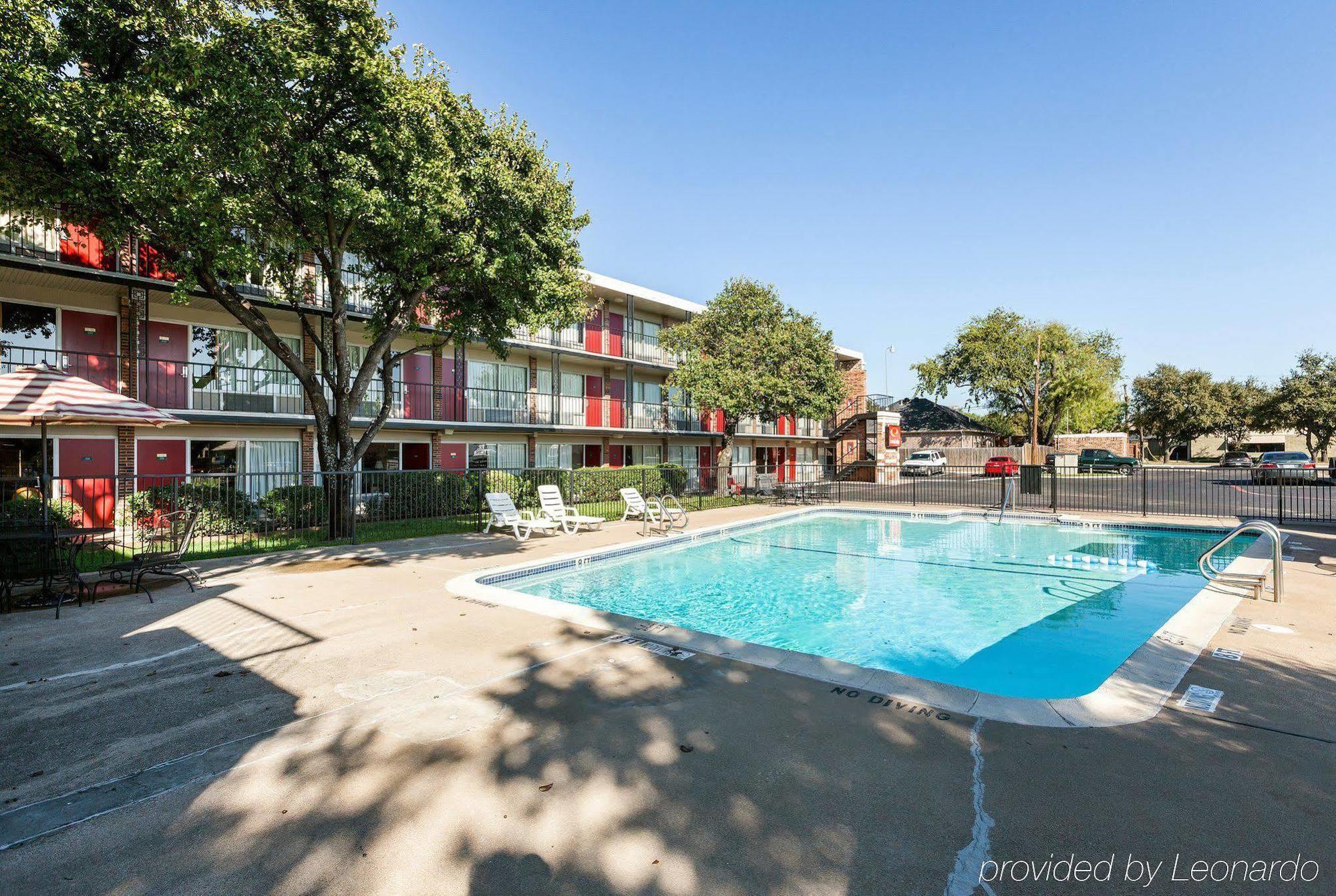Econo Lodge Airport I-35 North Farmers Branch Εξωτερικό φωτογραφία