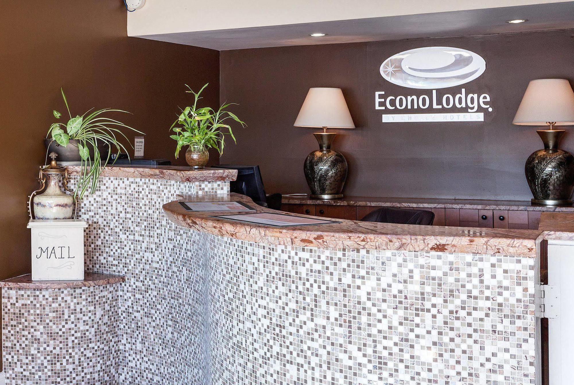 Econo Lodge Airport I-35 North Farmers Branch Εξωτερικό φωτογραφία