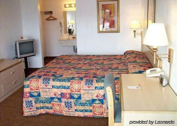 Econo Lodge Airport I-35 North Farmers Branch Εξωτερικό φωτογραφία